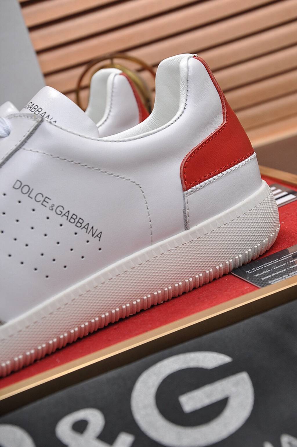 D*G sneaker